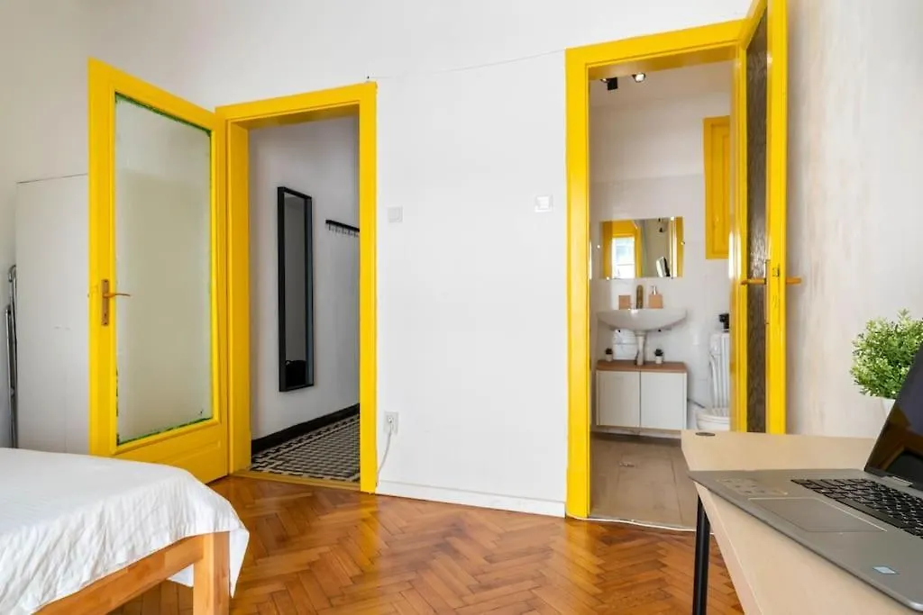 Apartment Quiet And Classic Studio With Cismigiu Park View Bucharest Romania