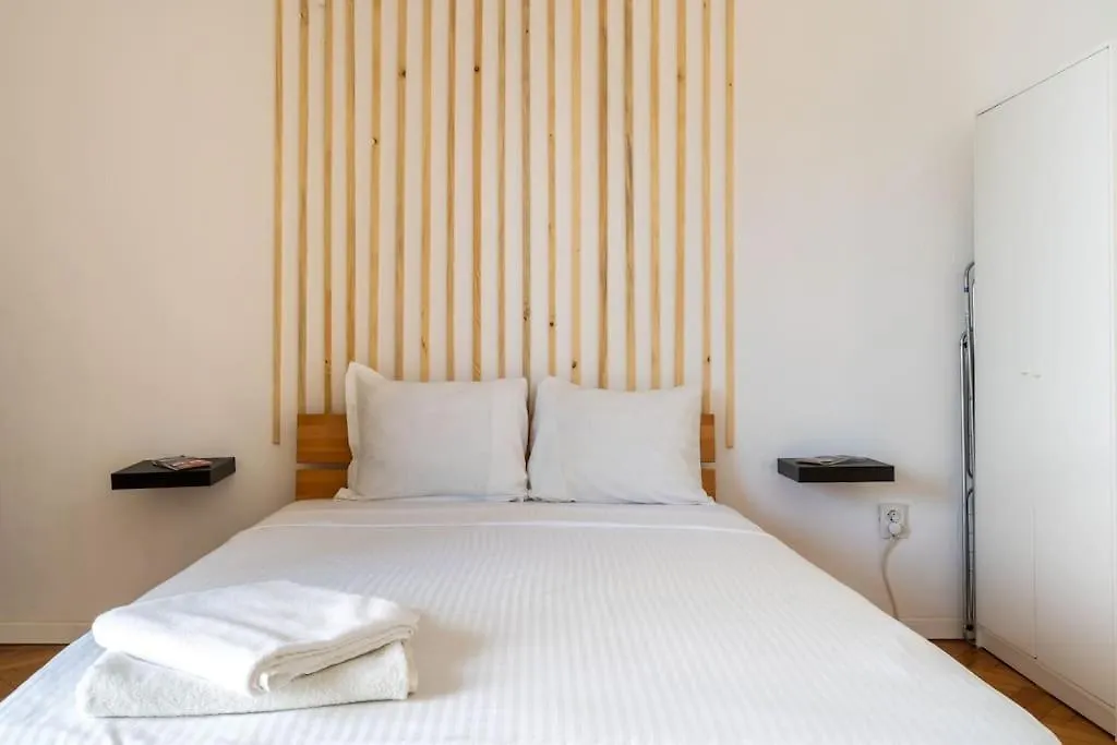 Apartment Quiet And Classic Studio With Cismigiu Park View Bucharest